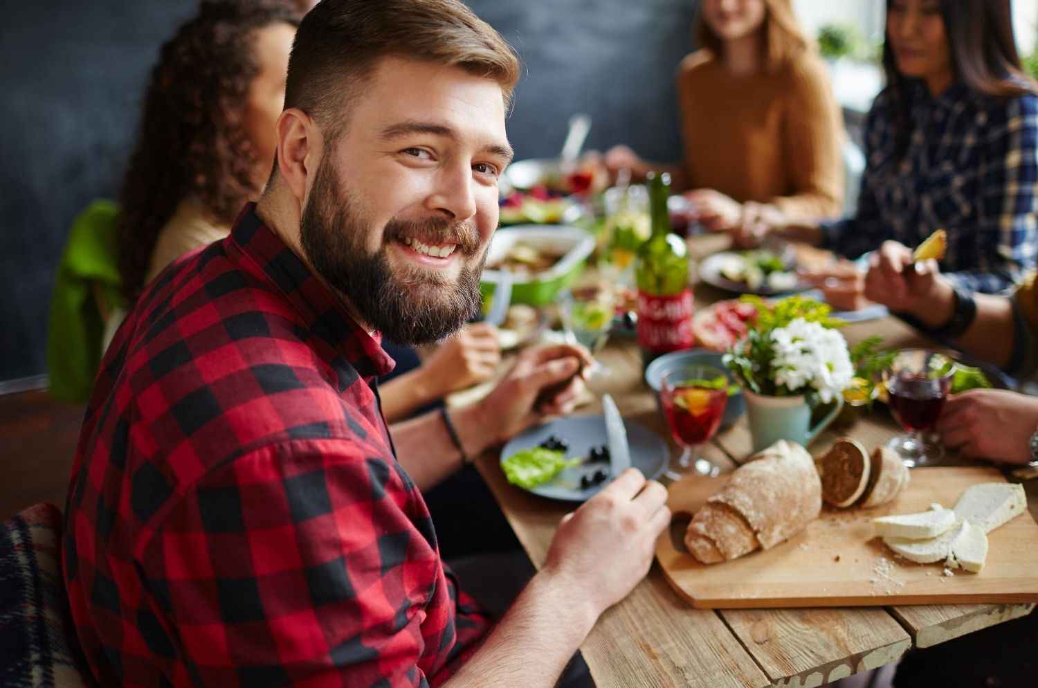 Dining near Armada Apartments